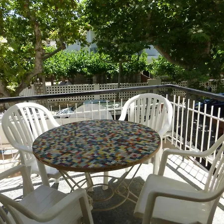 Rentalmar Delfos Playa * Salou