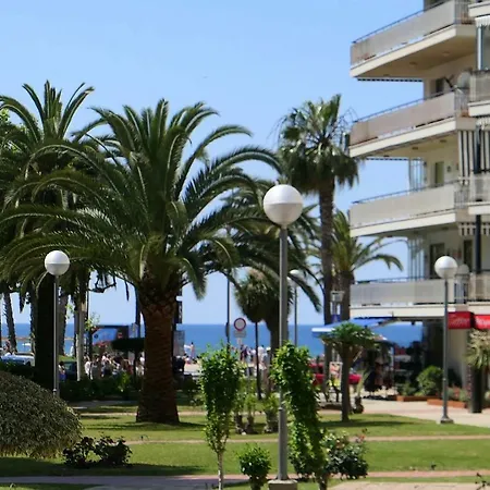 Rentalmar Delfos Playa Salou