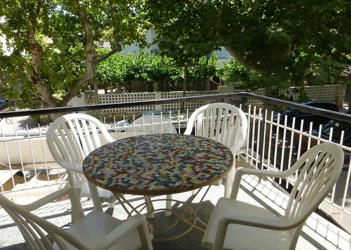 Rentalmar Delfos Playa * Salou